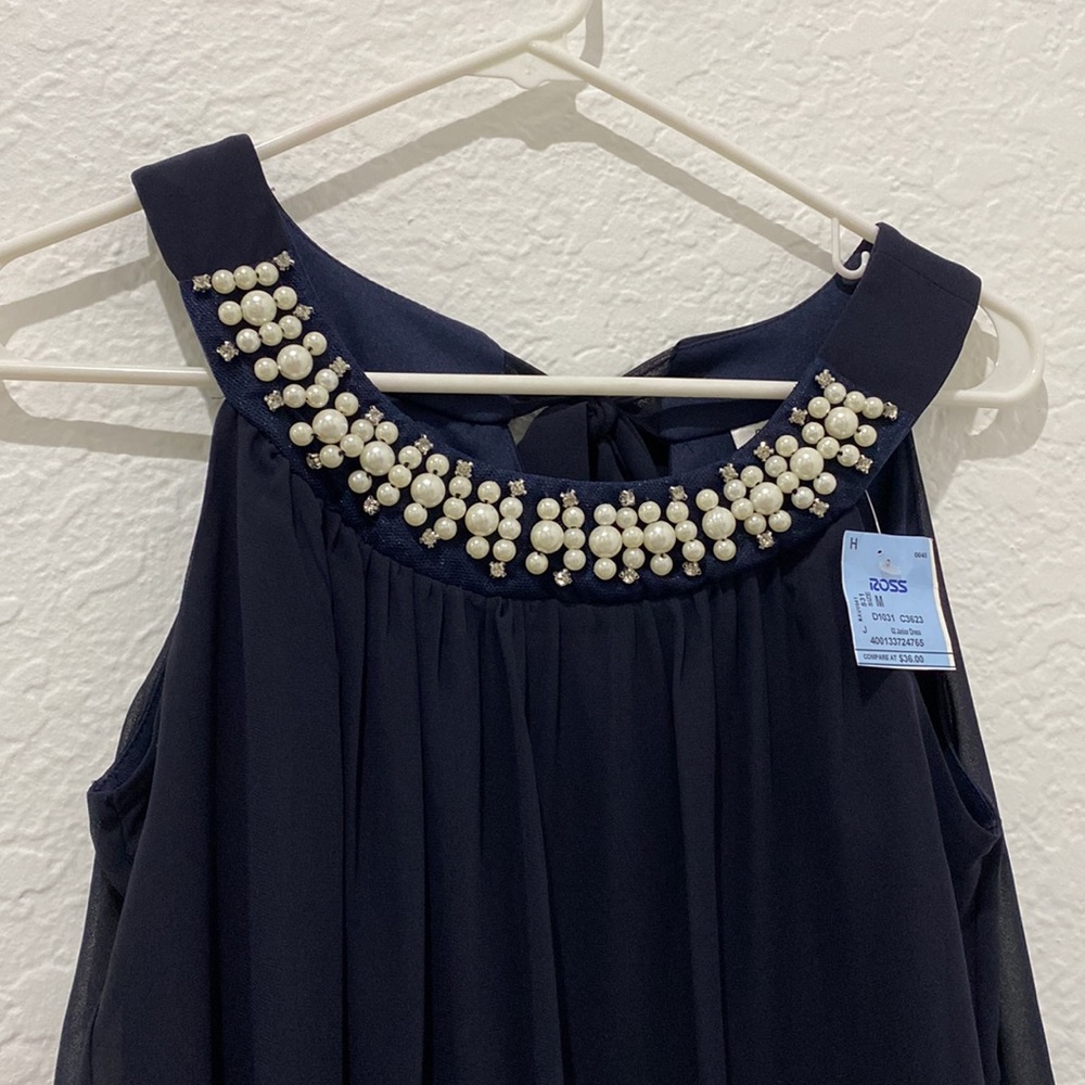 ⬇️PRICE DROP ⬇️
Sweet Storm - Dark Blue Flowy Dress - size M - Picture 2 of 6